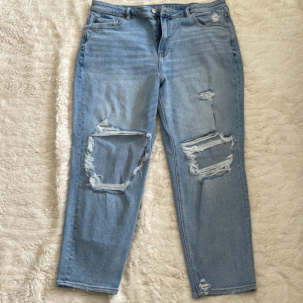 American Eagle Mom Jeans